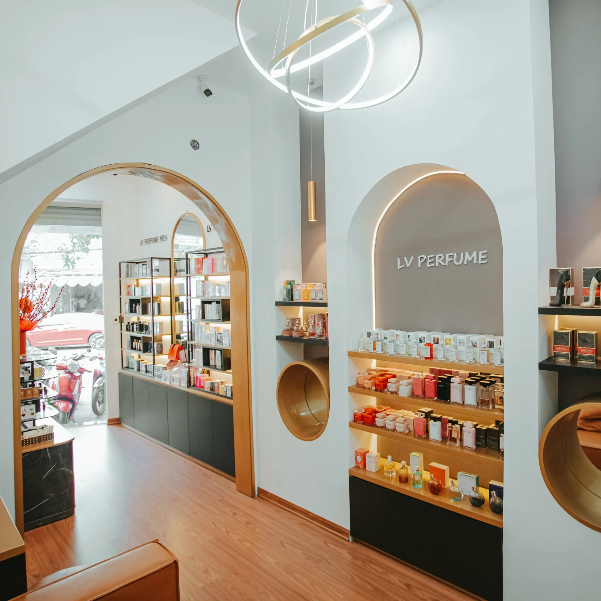 Thi công shop điện thoại uy tín tại Đà Nẵng