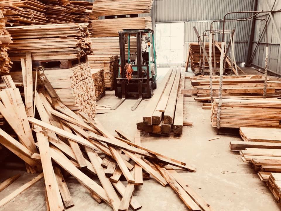 xuong san xuat go tu nhien va cong nghiep