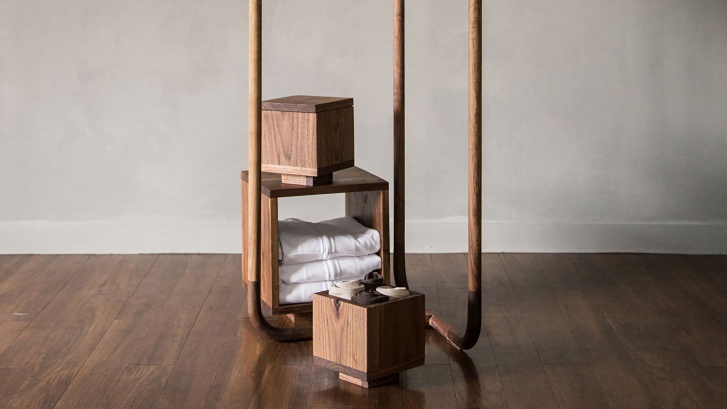 Float Minwook Paeng Korean Industrial Designer hanger 6 - Thiết kế thi công nội thất trọn gói phong cách Hàn Quốc tại Đà Nẵng