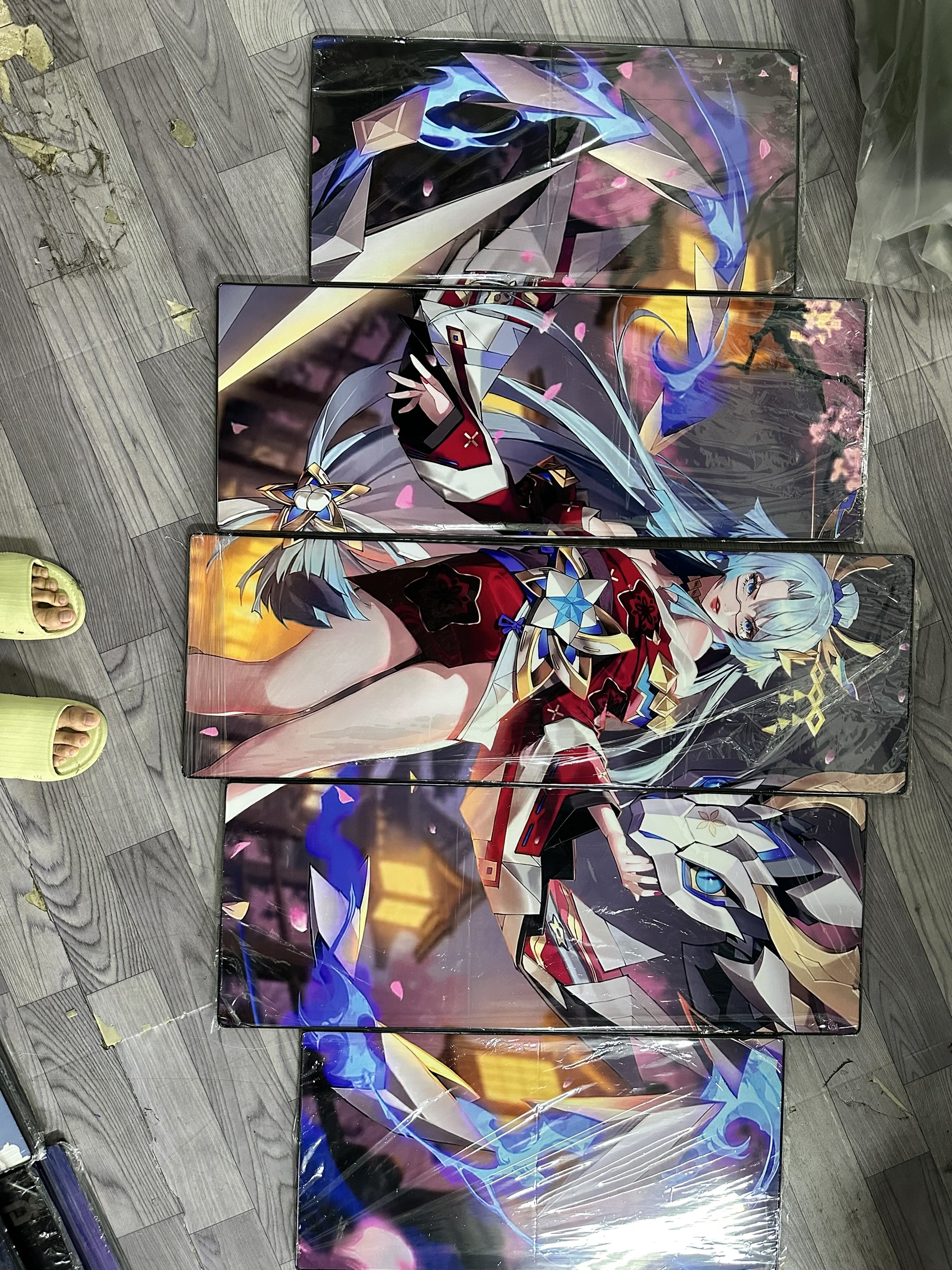 Kiểu tranh tráng gương mở rộng, làm sáng không gian 