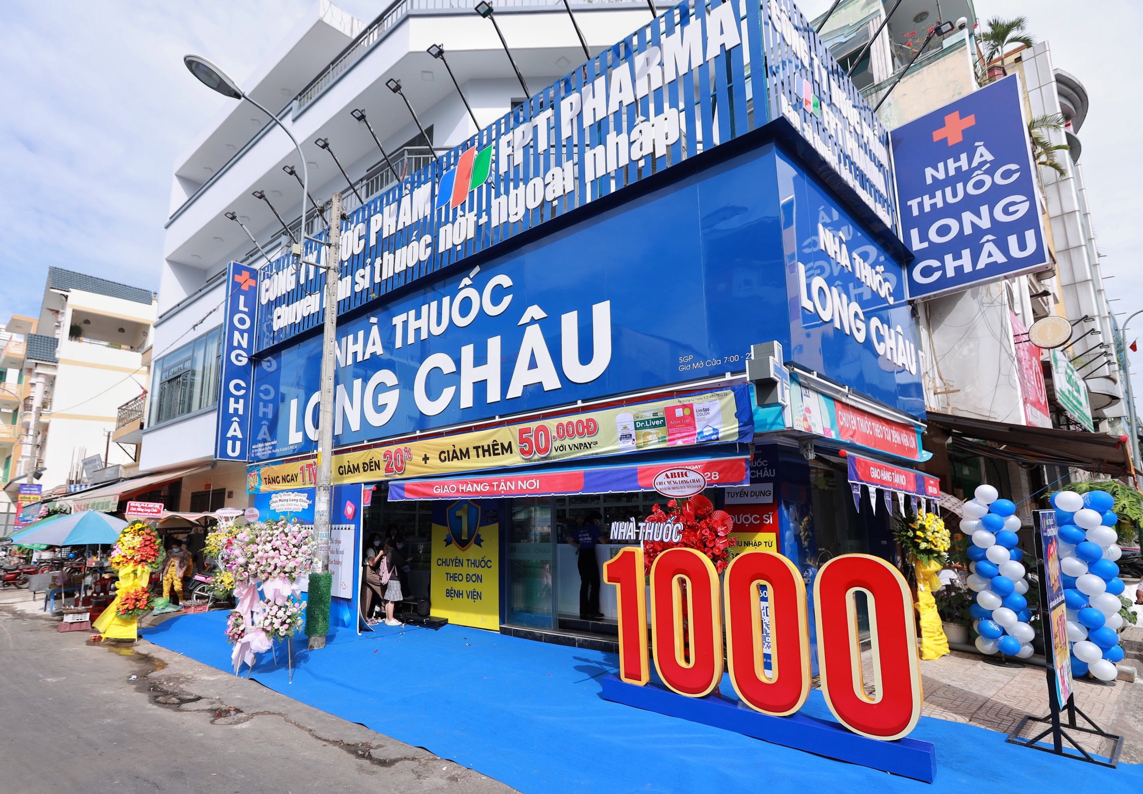 thi cong quay thuoc tay tien che o quang ngai 4 - Thi Công Quầy Thuốc Tây Tiền Chế Ở Quảng Ngãi – OhaDecor Thi Công Quầy Thuốc Tây Tiền Chế Ở Quảng Ngãi