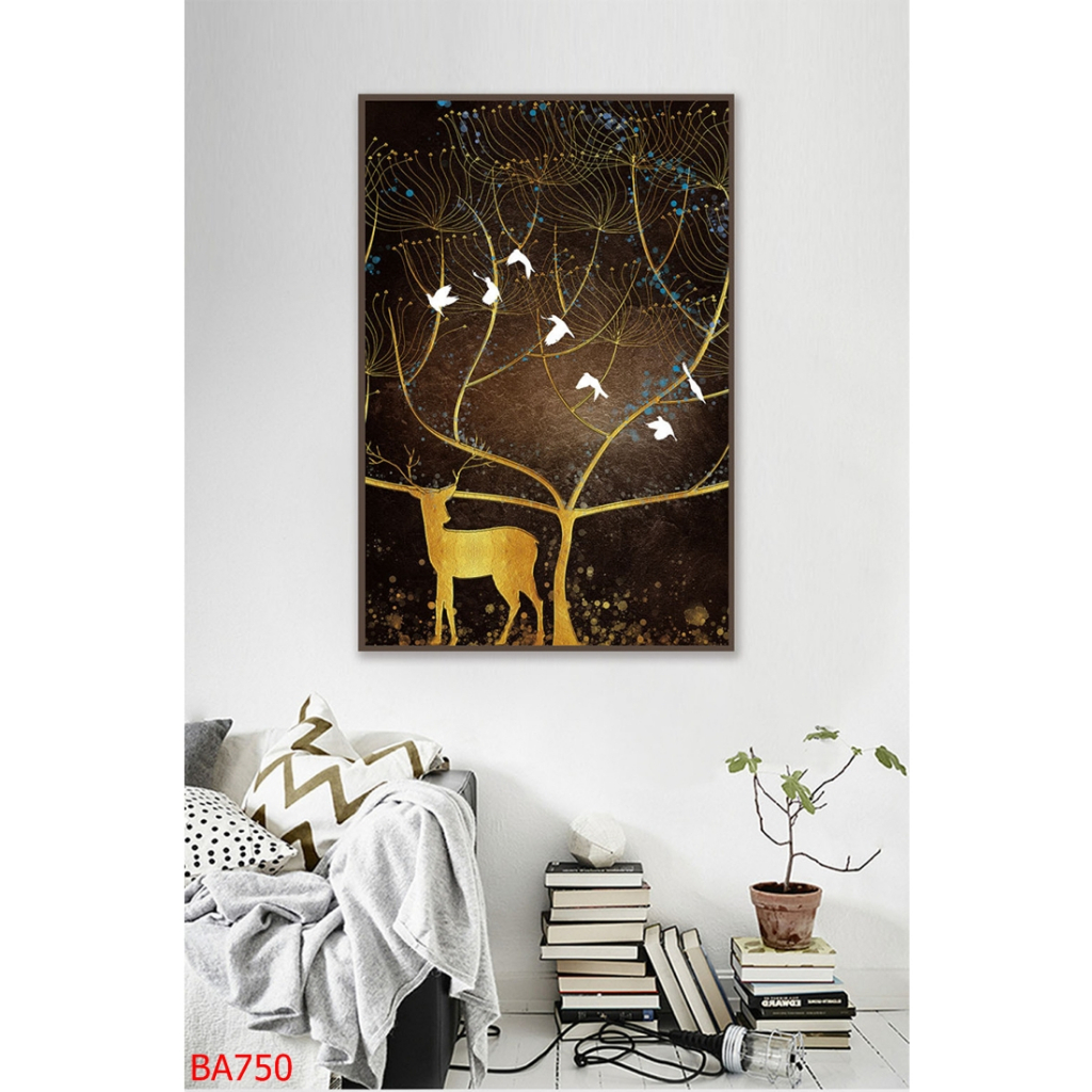 Mẫu tranh canvas cho shop quần áo Nha Trang nghệ thuật