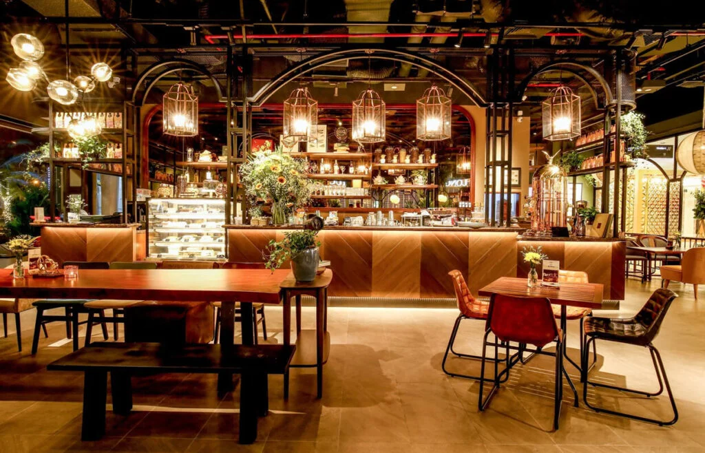 thi công thiết kế quán cafe Châu Âu 100m2 chỉ 140 triệu ở TPHCM thi công thiết kế quán cafe Châu Âu 100m2 chỉ 140 triệu ở TPHCM