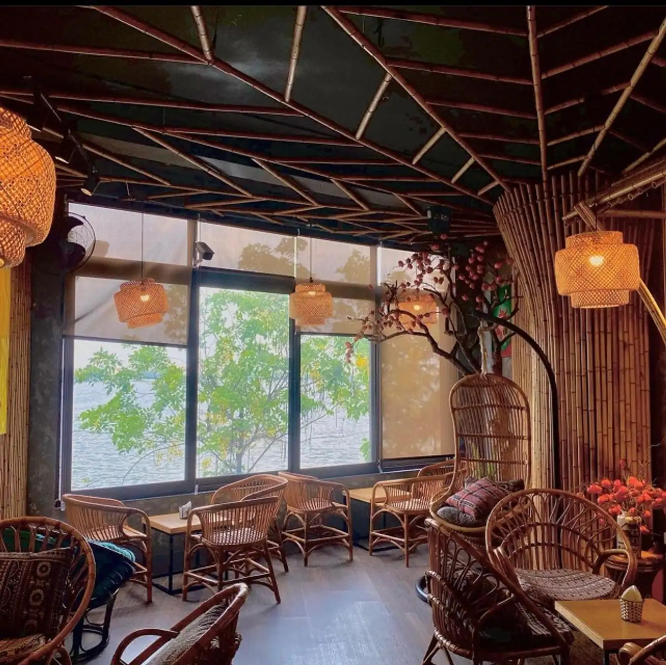 thi công thiết kế quán cafe vintage 30m2 chỉ 100 triệu ở Đà Nẵng ohadecor