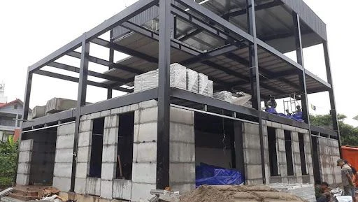Thi Công Nhà Thép Huế - Giải Pháp Xây Dựng Hiện Đại Bền Vững 13 Nha Kho Thep Tien Che Cu Chuyen Cung Cap Nha Thep Chat Luong Uy Tin
