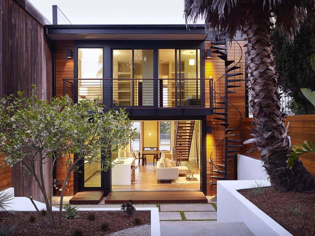 Nhà tiền chế 2 tầng đẹp Huế có ban công rộng, thiết kế gần gũi với thiên nhiên