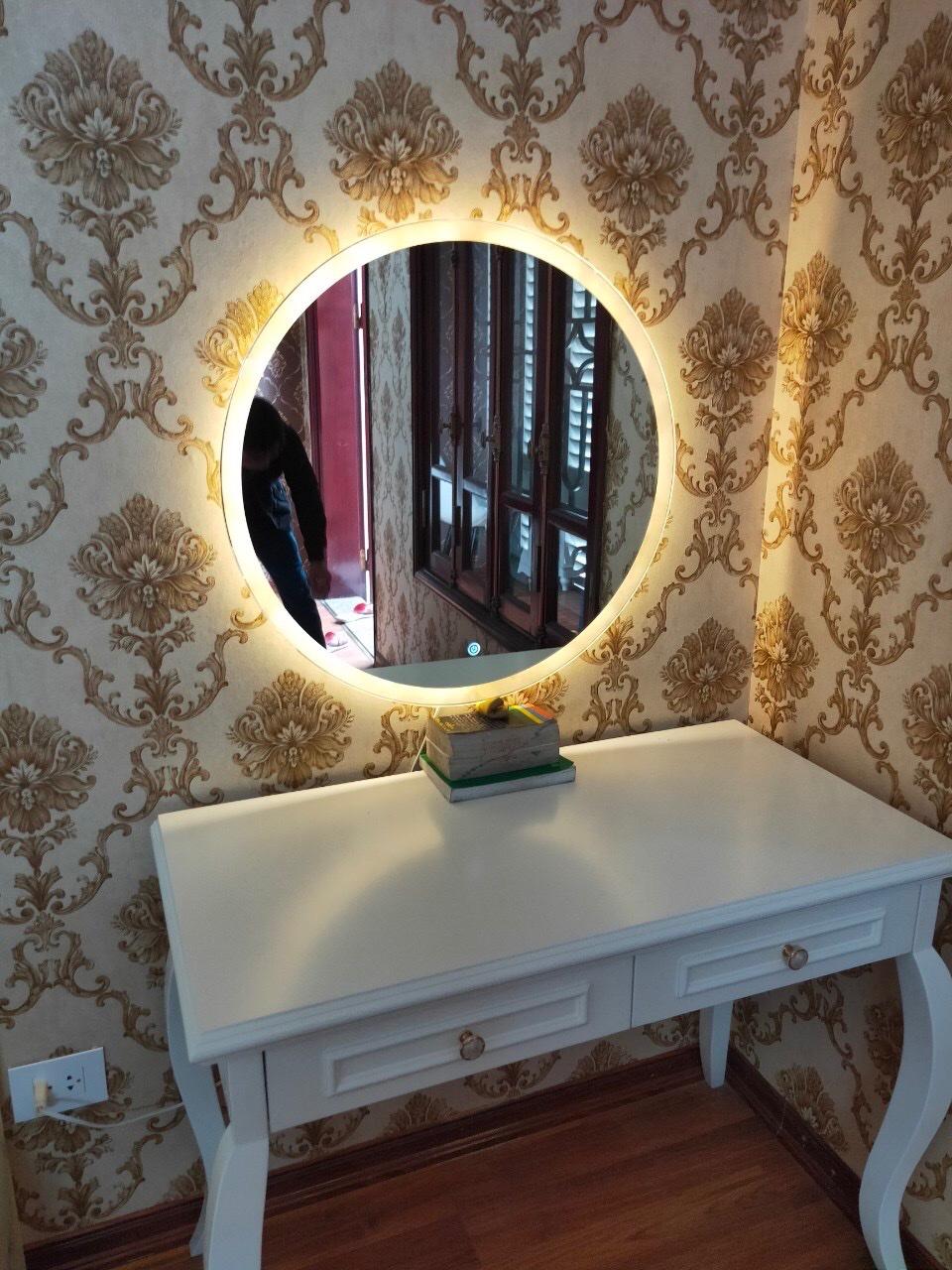 Gương Led Trang Điểm Đà Nẵng – Sự Lựa Chọn Đẳng Cấp Cho Mọi Phong Cách 5 Gương led trang điểm Đà Nẵng