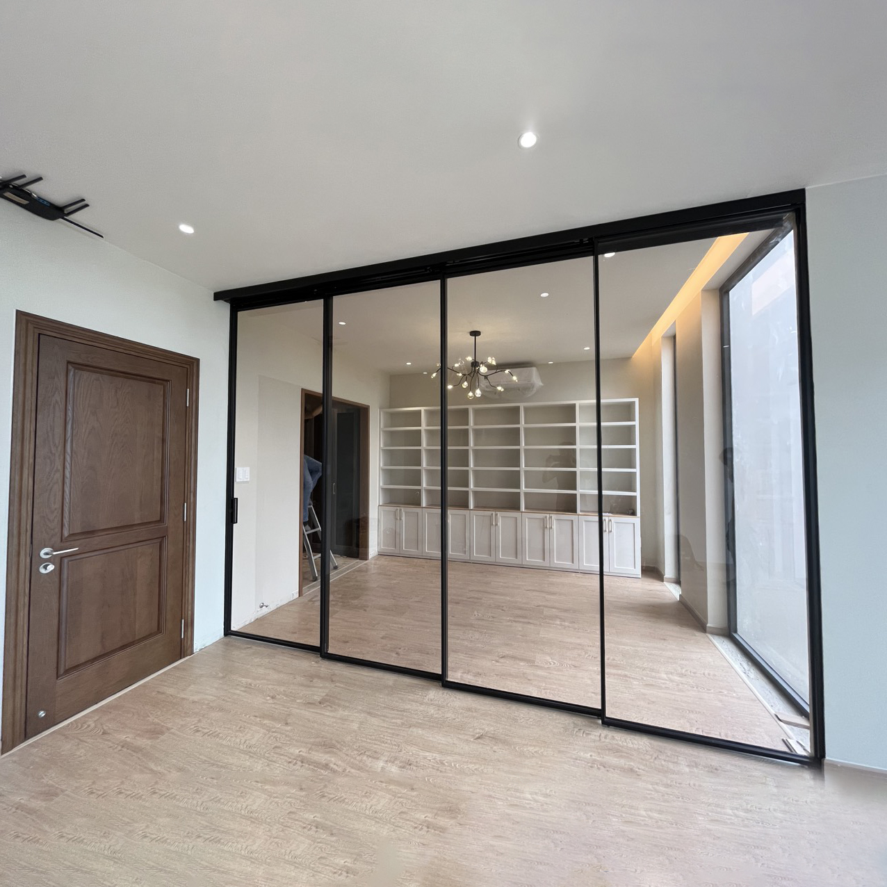 Cửa Trượt 4 Cánh Nhôm Xingfa Hà Nội: Giải Pháp Hoàn Hảo Cho Không Gian Hiện Đại Hà Nội 5 Cửa trượt 4 cánh nhôm Xingfa Hà Nội