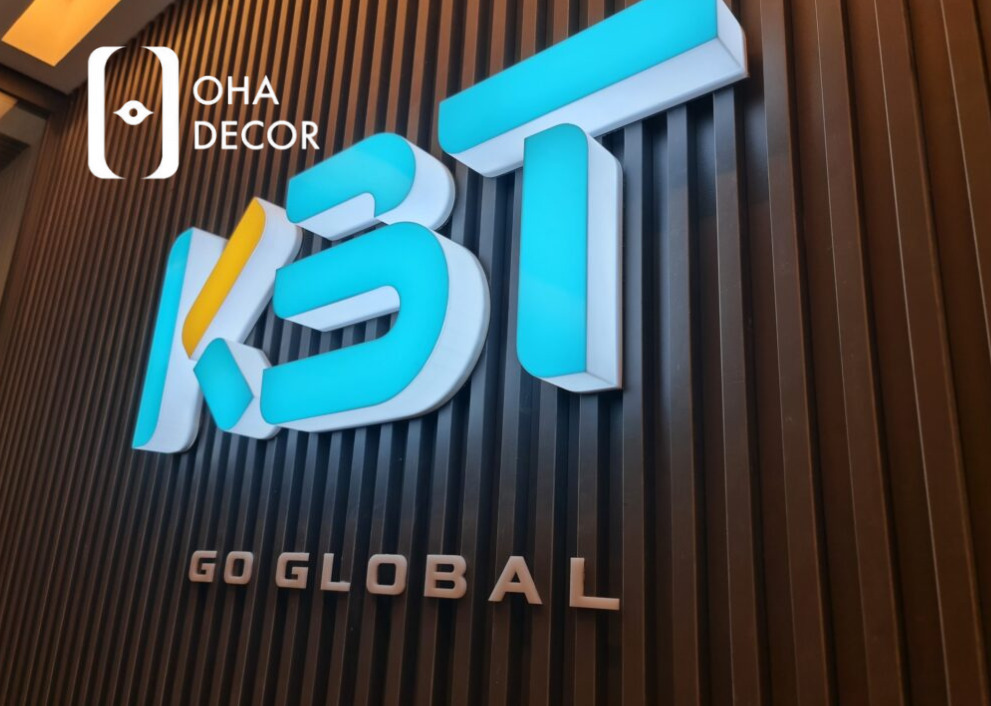 Top 9 ý tưởng in UV logo kính công ty Hà Nội tinh tế – nâng tầm hình ảnh thương hiệu 3 in UV logo kính công ty