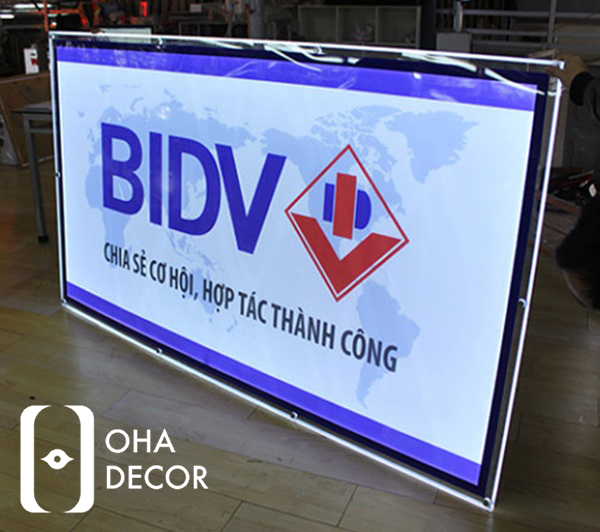 backlit film hộp đèn quảng cáo Huế