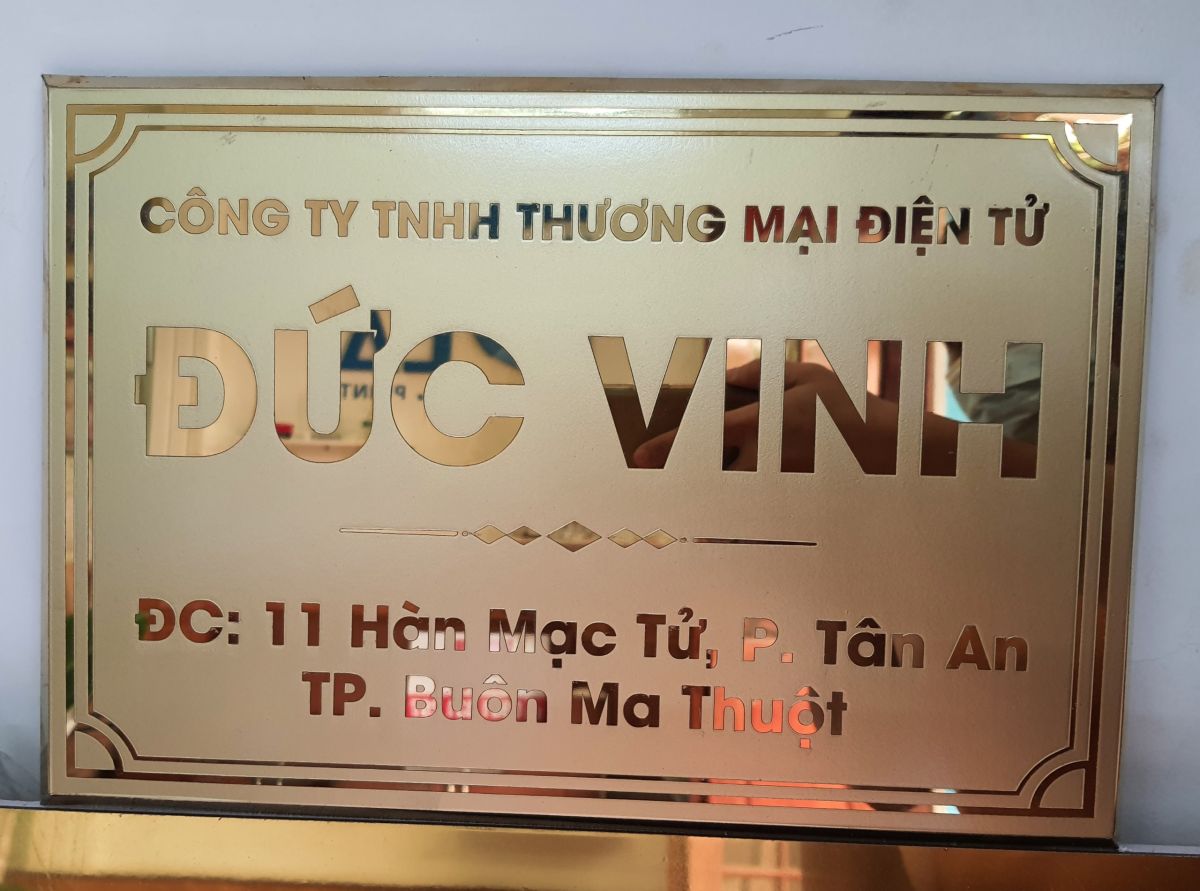 Mô tả: In bảng hiệu inox quán ăn Hải Phòng với thiết kế tinh tế, thu hút thực khách In bảng hiệu inox quán ăn Hải Phòng 2025: Bí quyết thu hút thực khách đầu tiên