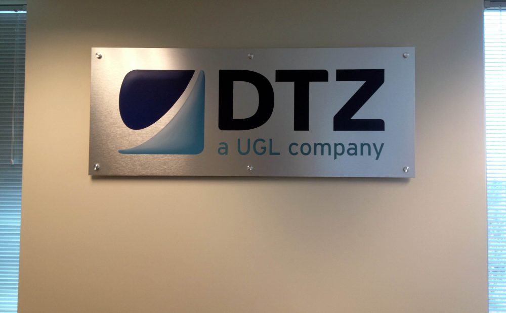 in UV bảng inox chống trầy Phú Thọ