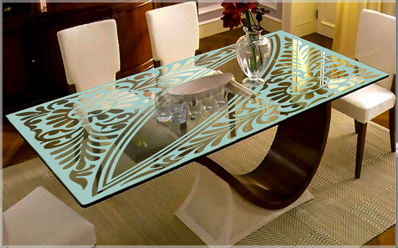 Khám Phá Quy Trình In UV Kính Hoa Văn Đà Nẵng Chuẩn Công Nghệ Hiện Đại 2025 3 in UV kính hoa văn Đà Nẵng