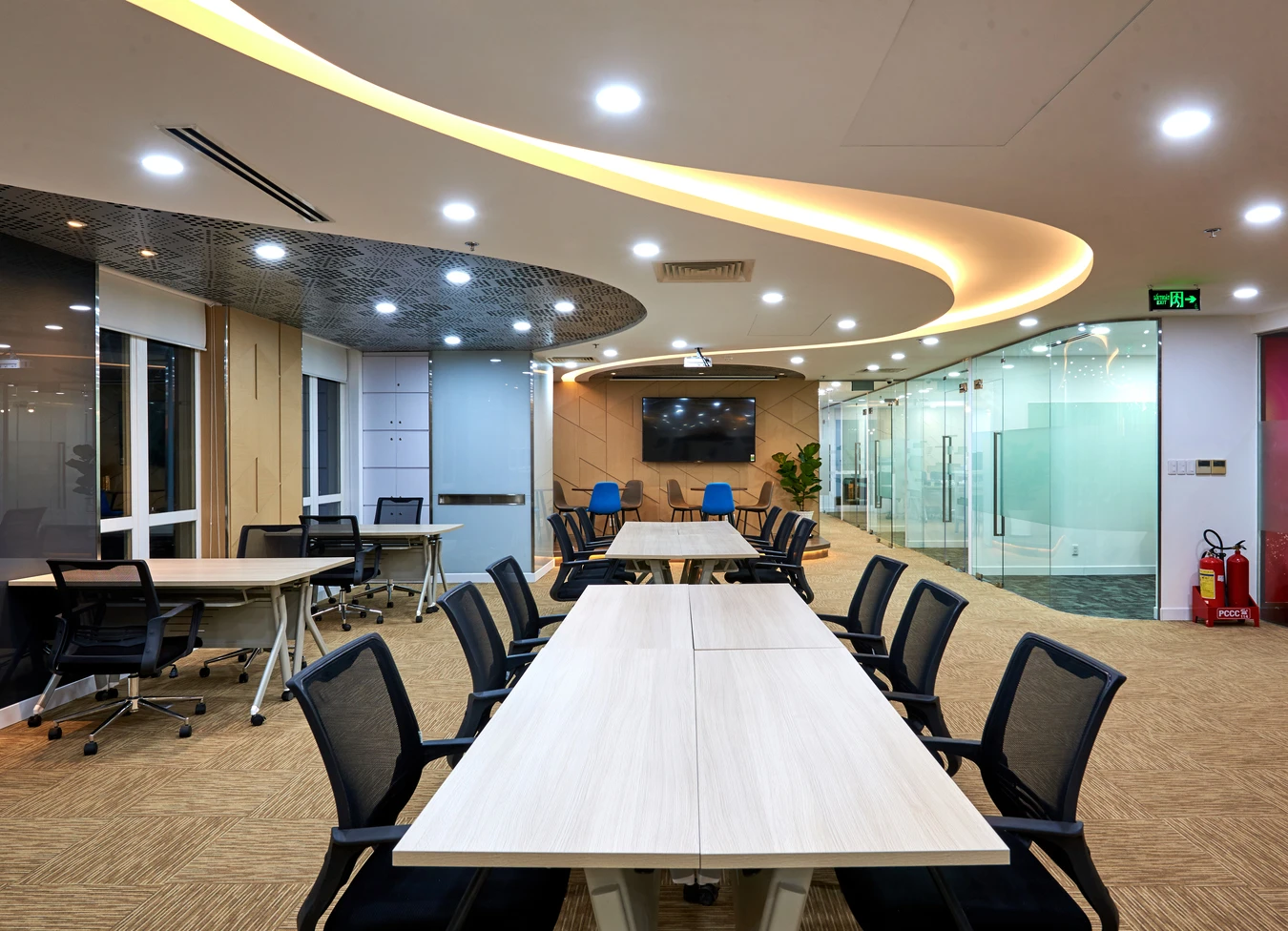 Top 5 Phong Cách Thi Công Nội Thất Phòng Họp Quảng Bình Đang Được Ưa Chuộng Hiện Nay 2 Thi công nội thất phòng họp Quảng Bình