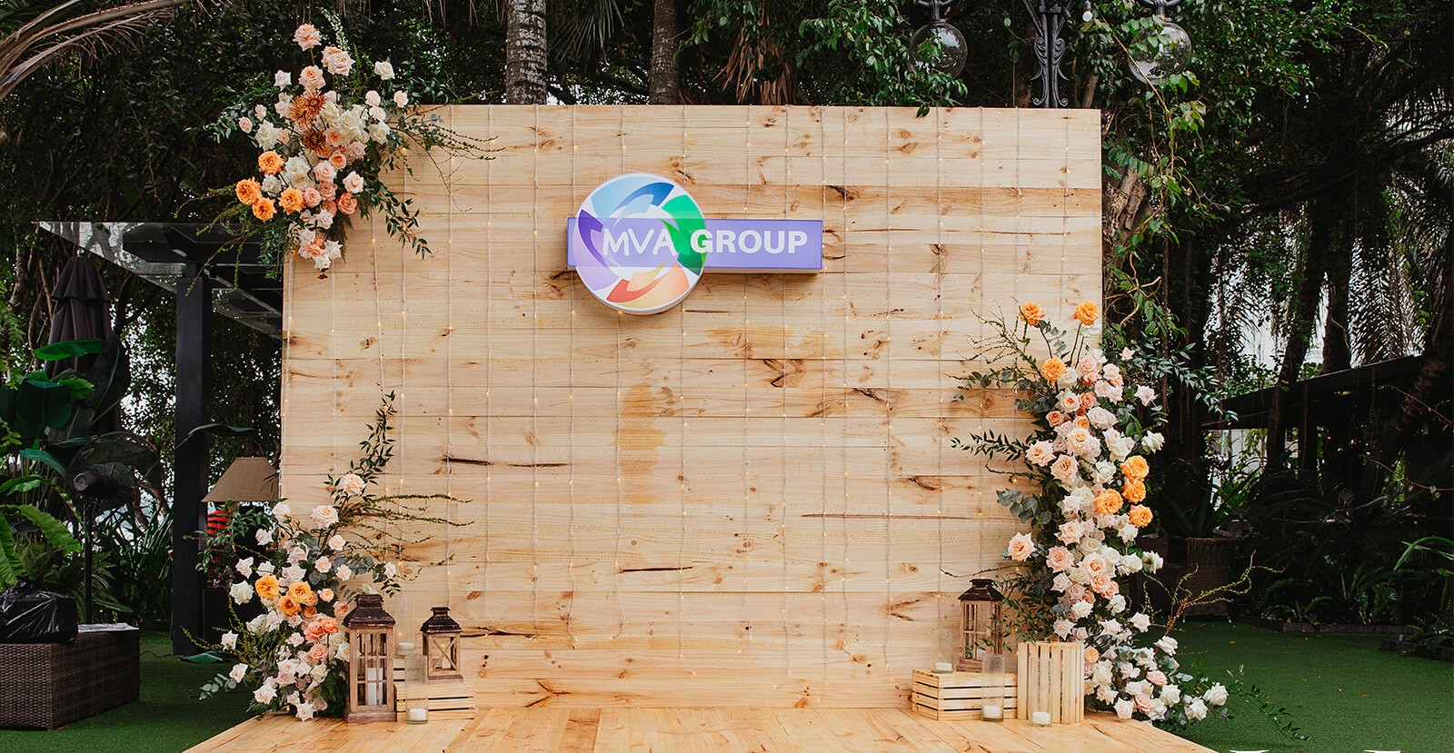 Trang Trí Event Tiệc Cuối Năm Đà Nẵng 2025: Sang Trọng, Ấn Tượng