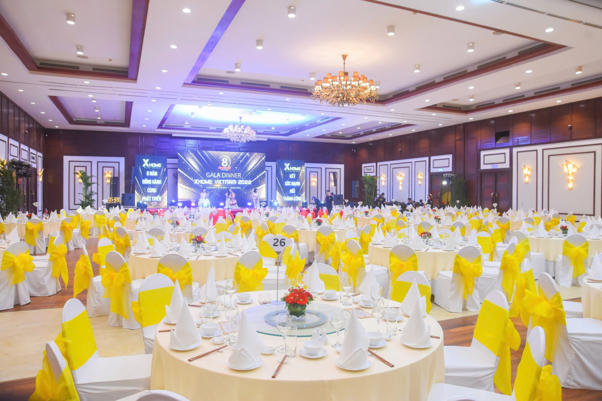 Trang Trí Event Tiệc Cuối Năm Đà Nẵng 2025: Sang Trọng, Ấn Tượng