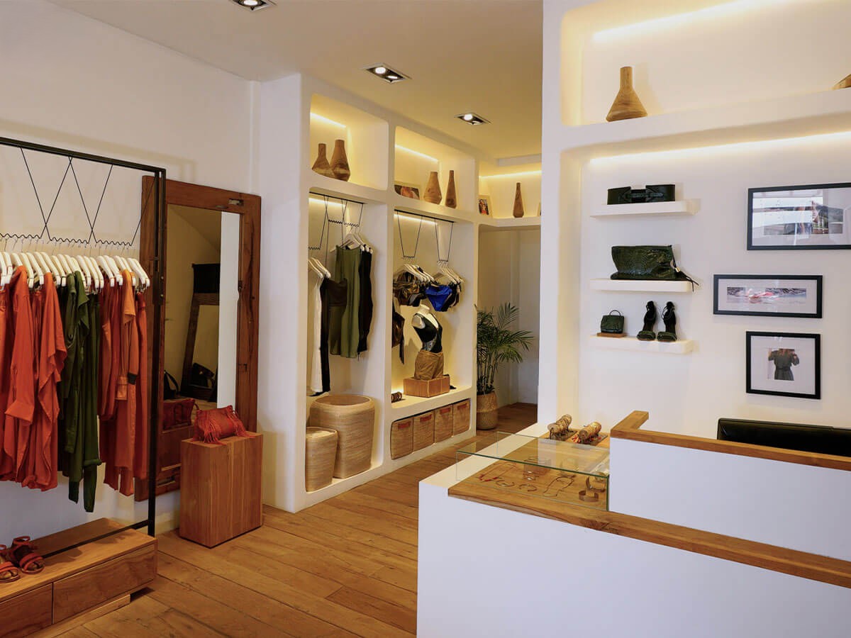 Thi công cửa hàng thời trang Huế năm 2025 – Ý tưởng nội thất thông minh, tối ưu diện tích 5 Thi công cửa hàng thời trang Huế năm 2025