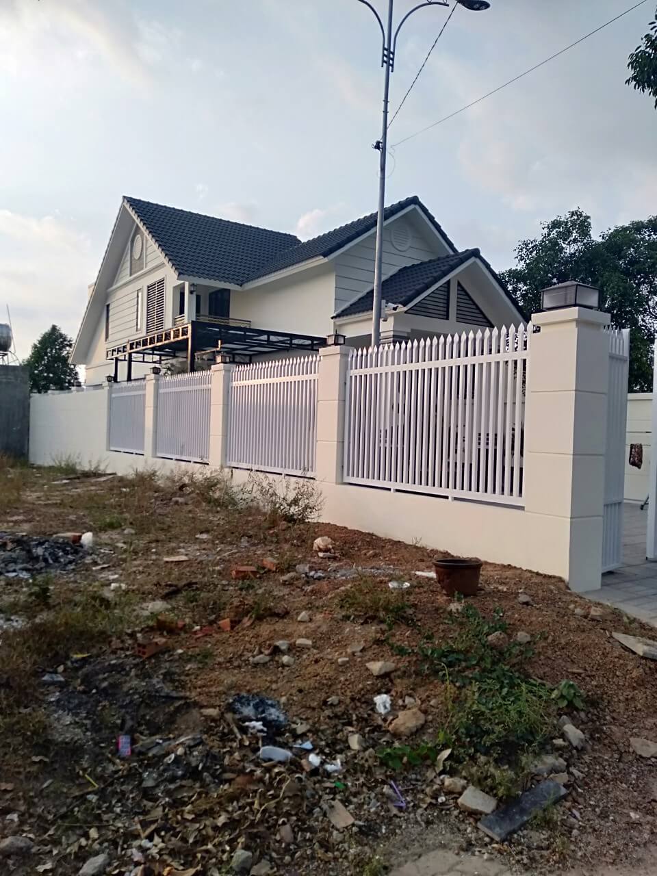 Mô tả: Oha Decor với đội ngũ tận tâm, sáng tạo cho từng ngôi nhà cố đô Thi Công Nhà Cấp 4 Gác Lửng Huế 2025