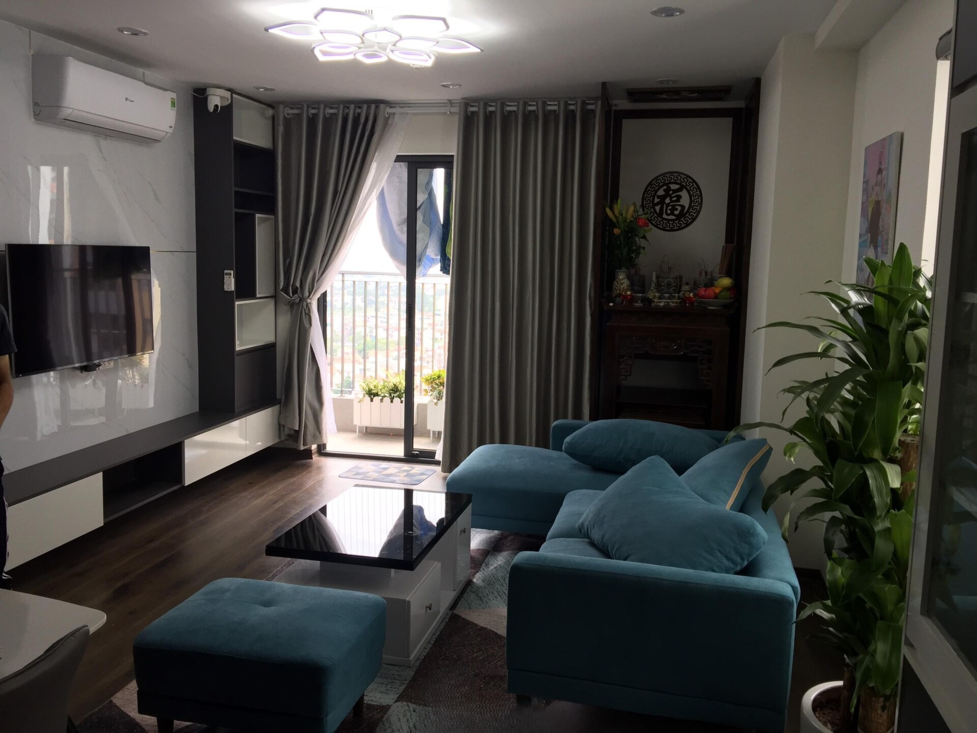 Thi công nội thất phòng khách giá rẻ Quảng Bình năm 2025 – Giải pháp tối ưu cho mọi gia đình 1 Thi công nội thất phòng khách giá rẻ Quảng Bình năm 2025