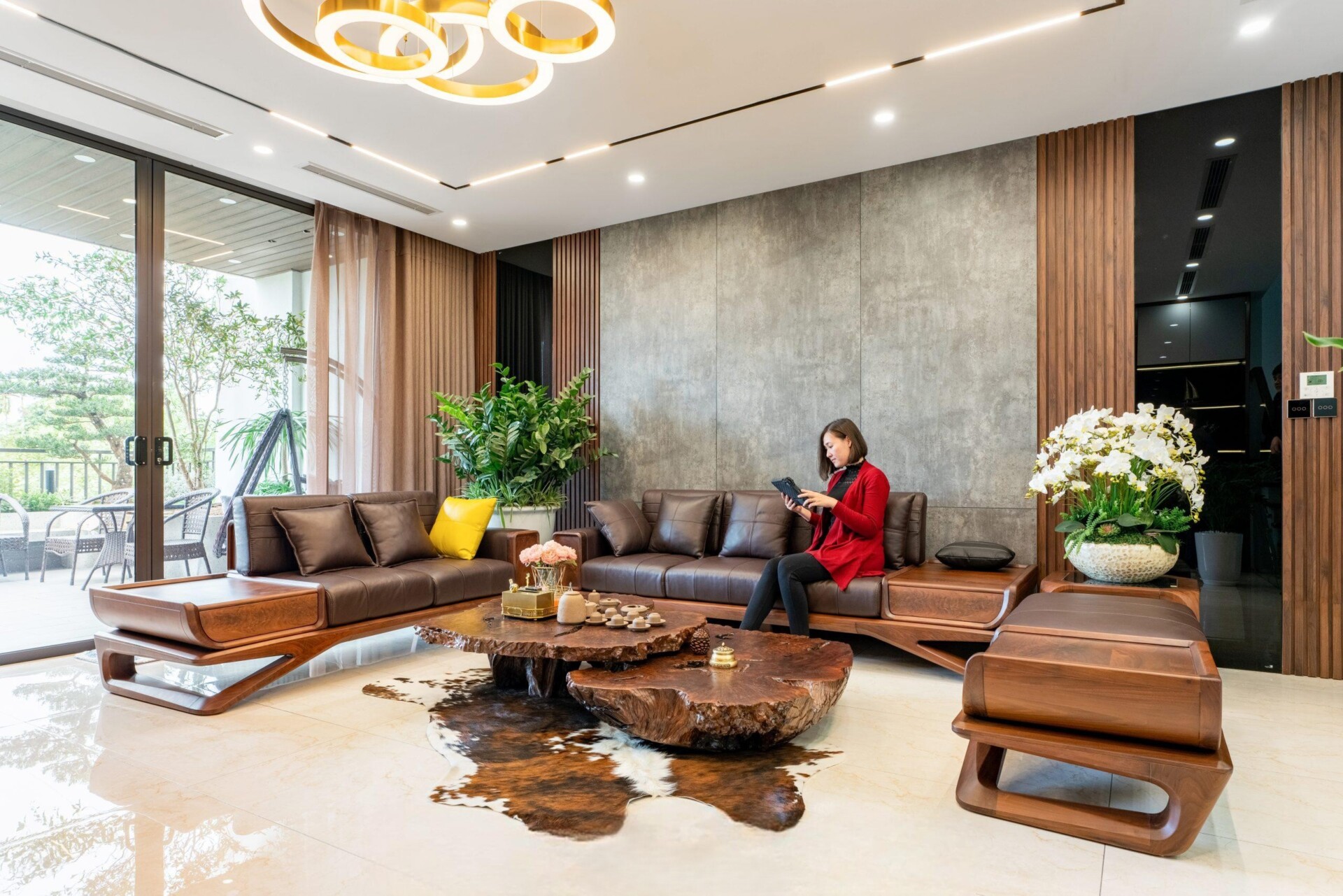 Thi công nội thất phòng khách giá rẻ Quảng Bình năm 2025 – Giải pháp tối ưu cho mọi gia đình 4 Thi công nội thất phòng khách giá rẻ Quảng Bình năm 2025