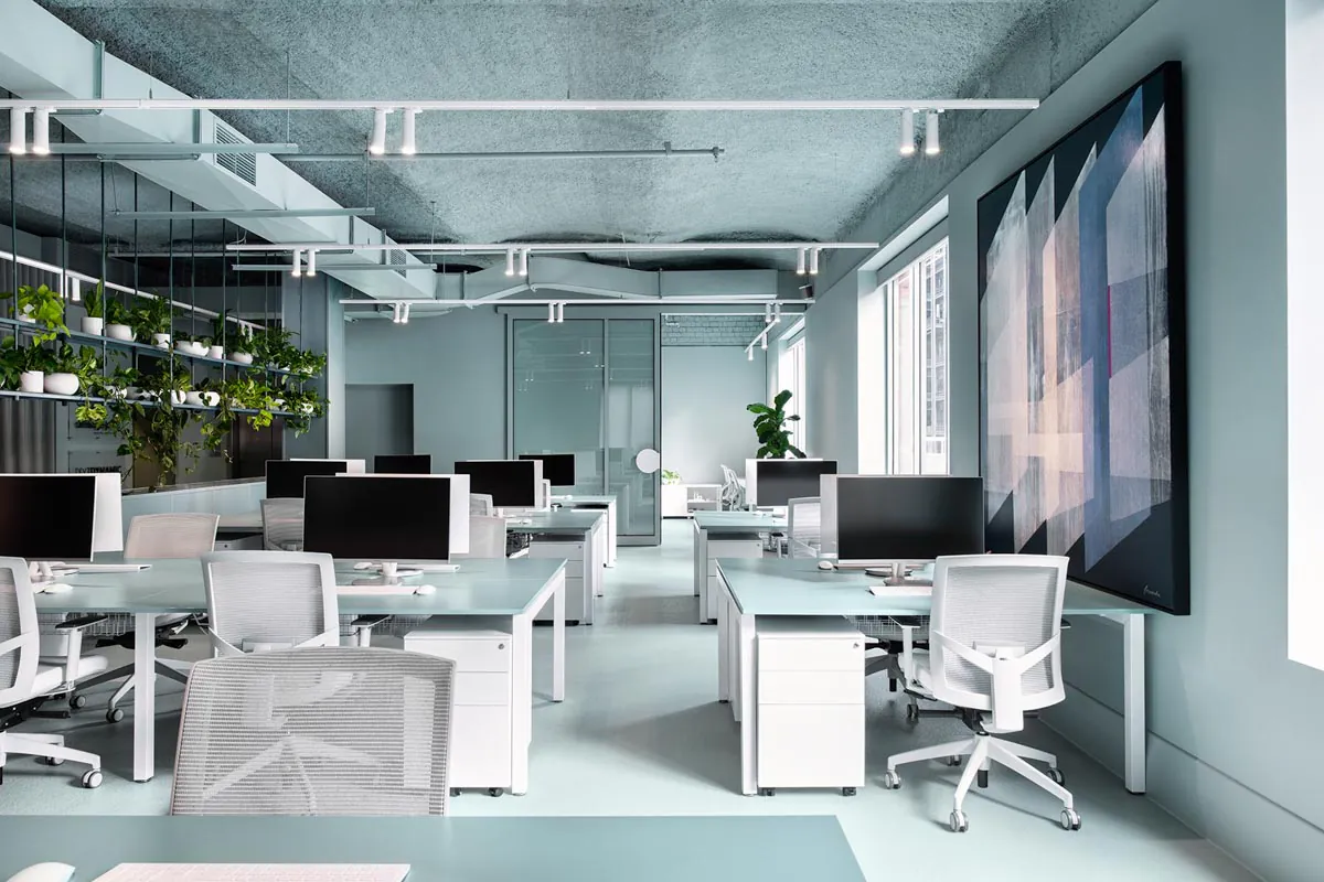 Thiết kế văn phòng làm việc Hồ Chí Minh – Phong cách tối giản đang “lên ngôi” năm 2025 2 Thiết kế văn phòng làm việc Hồ Chí Minh