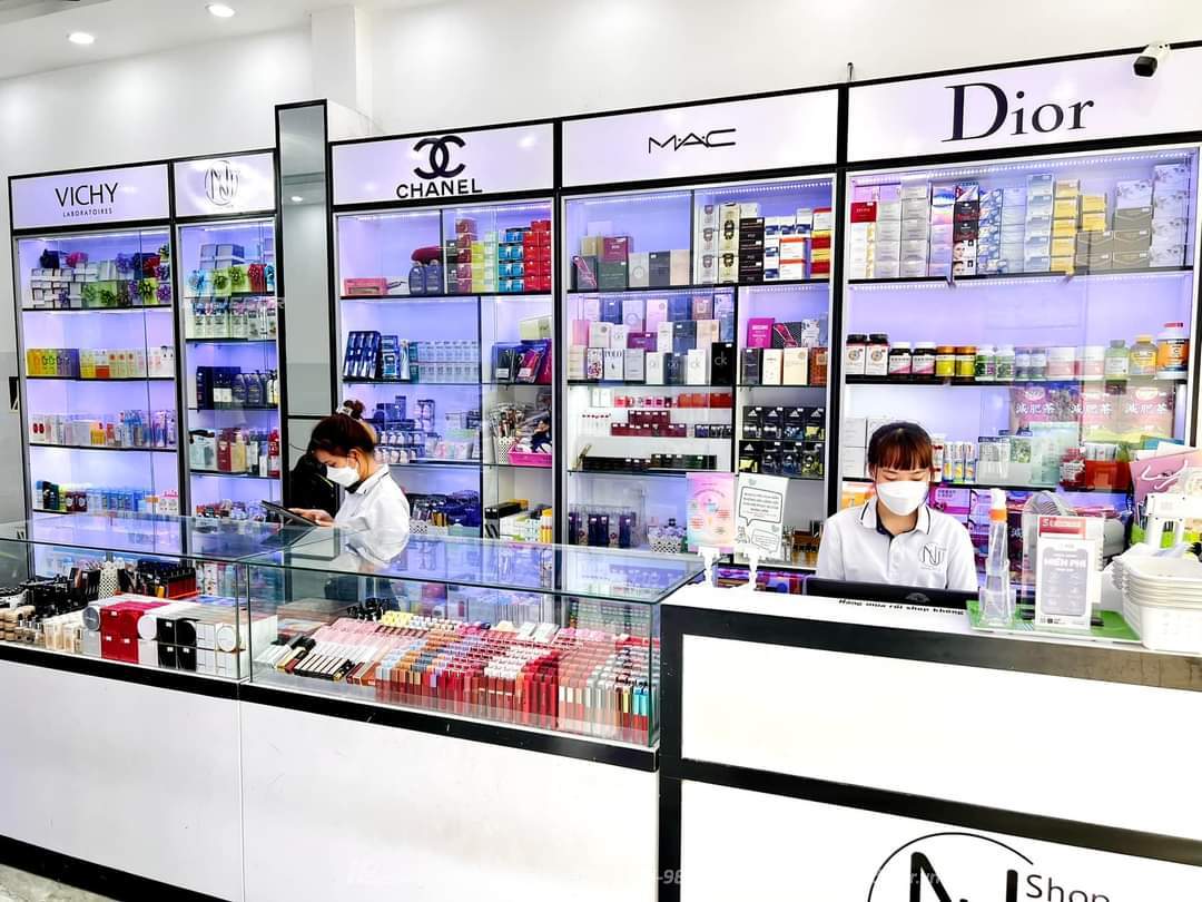 Thiết kế thi công shop mỹ phẩm Hà Nội