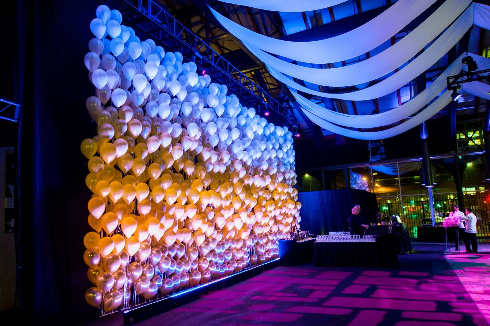 thiet-ke-thi-cong-trang-tri-su-kien-event-tron-goi.