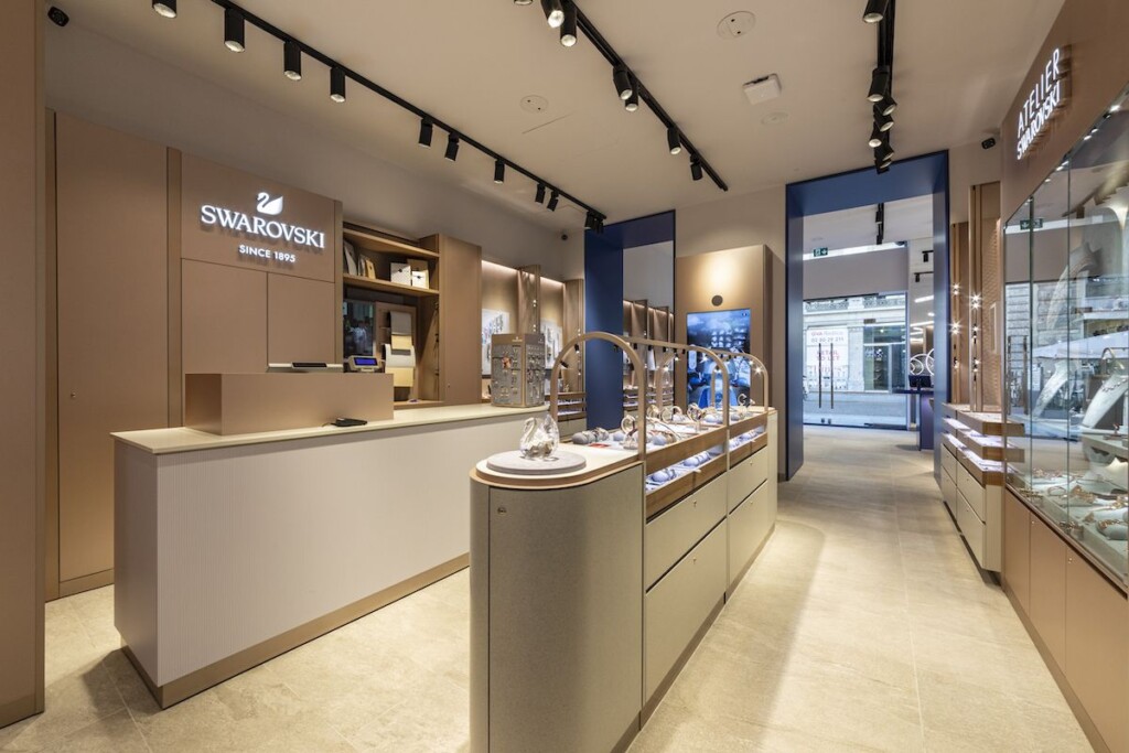 Thiết kế thi công cửa hàng Đà Nẵng