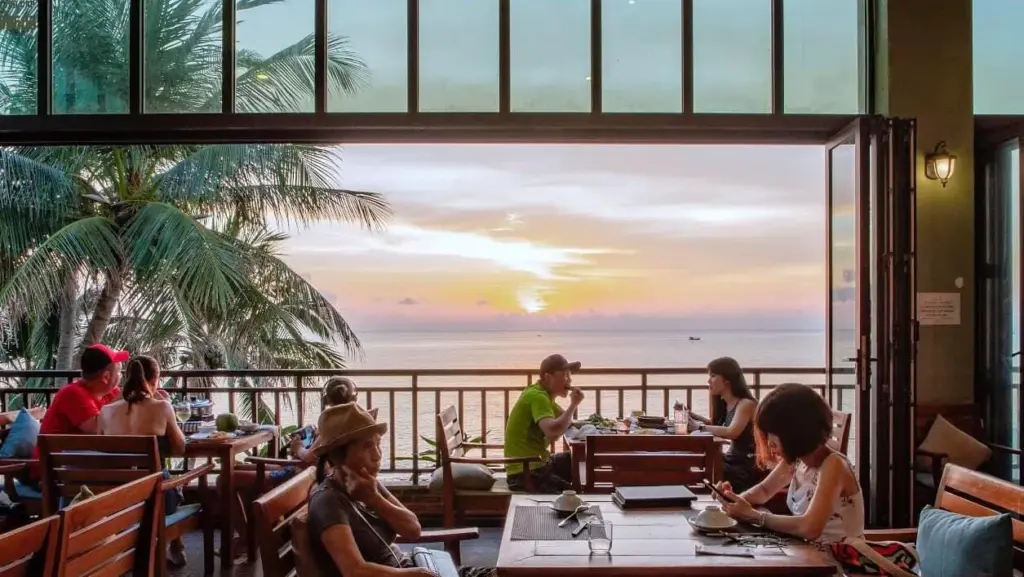 Báo giá thiết kế thi công nội thất nhà hàng biển Quảng Bình