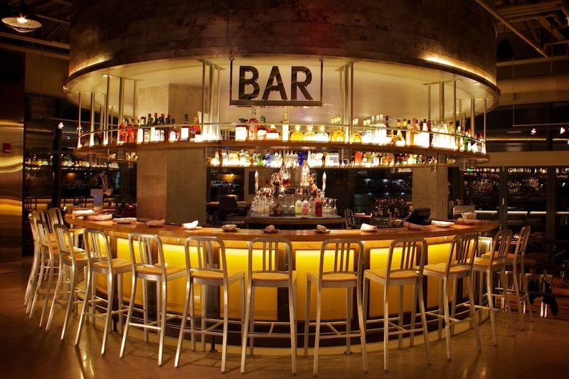 Thiết kế quầy bar chuyên nghiệp tại Huế