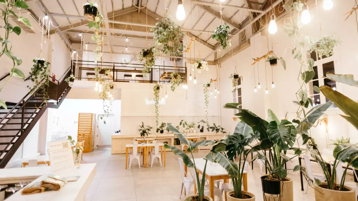 Không gian hoàn thiện thiết kế thi công trọn gói quán cafe 24/7 TP HCM