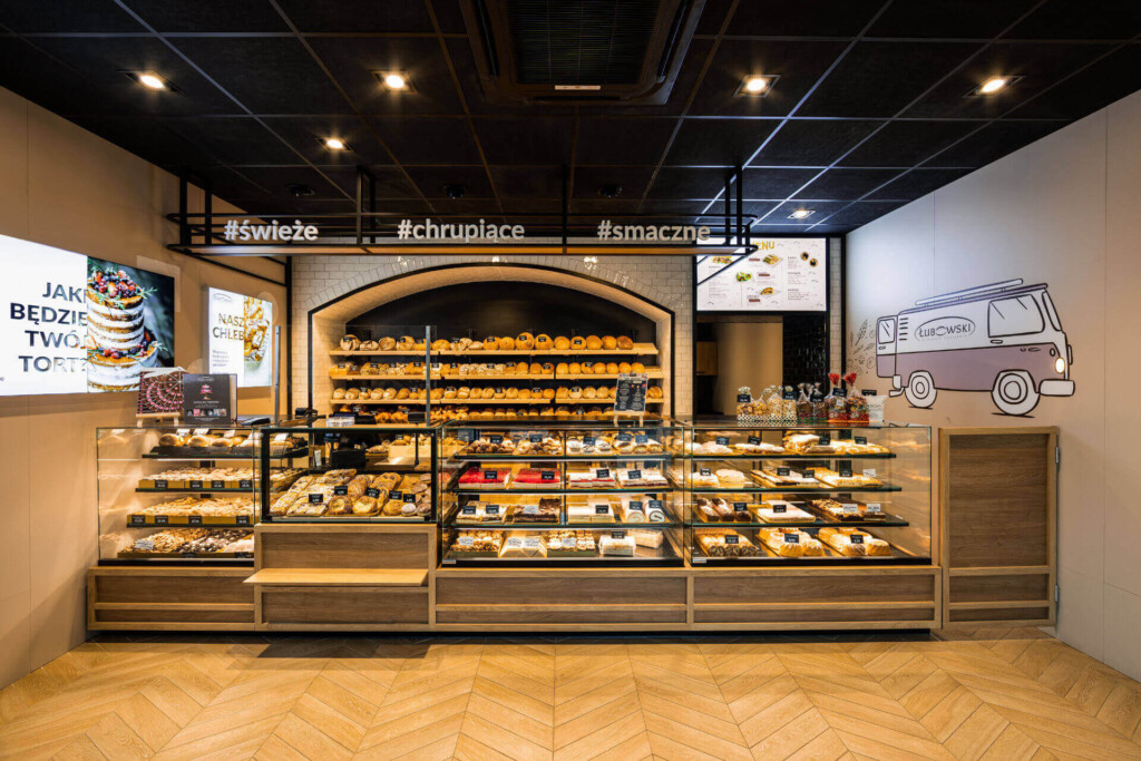 Thi công trang trí cửa hàng bánh Đà Nẵng