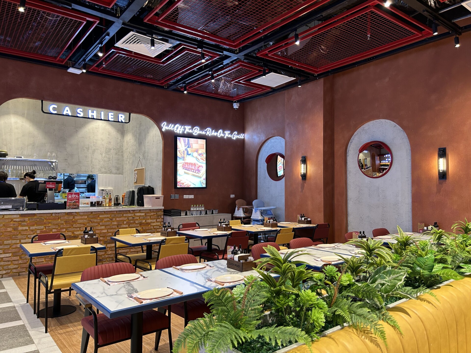 Thi công trọn gói nhà hàng Đà Nẵng