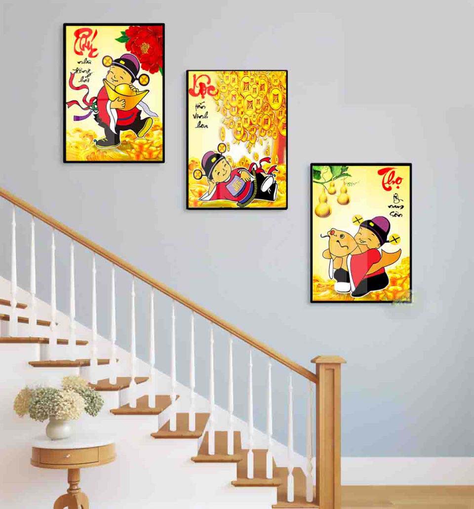 Tranh Tráng Gương Treo Cầu Thang