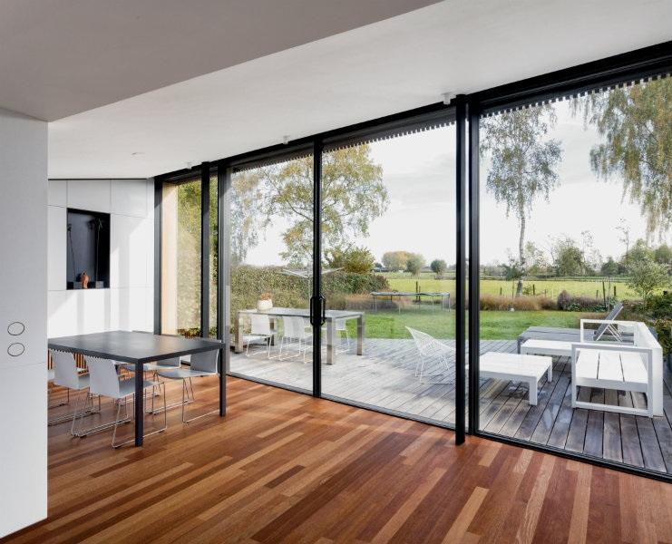 Cửa nhôm kính Xingfa và cửa nhôm thông thường