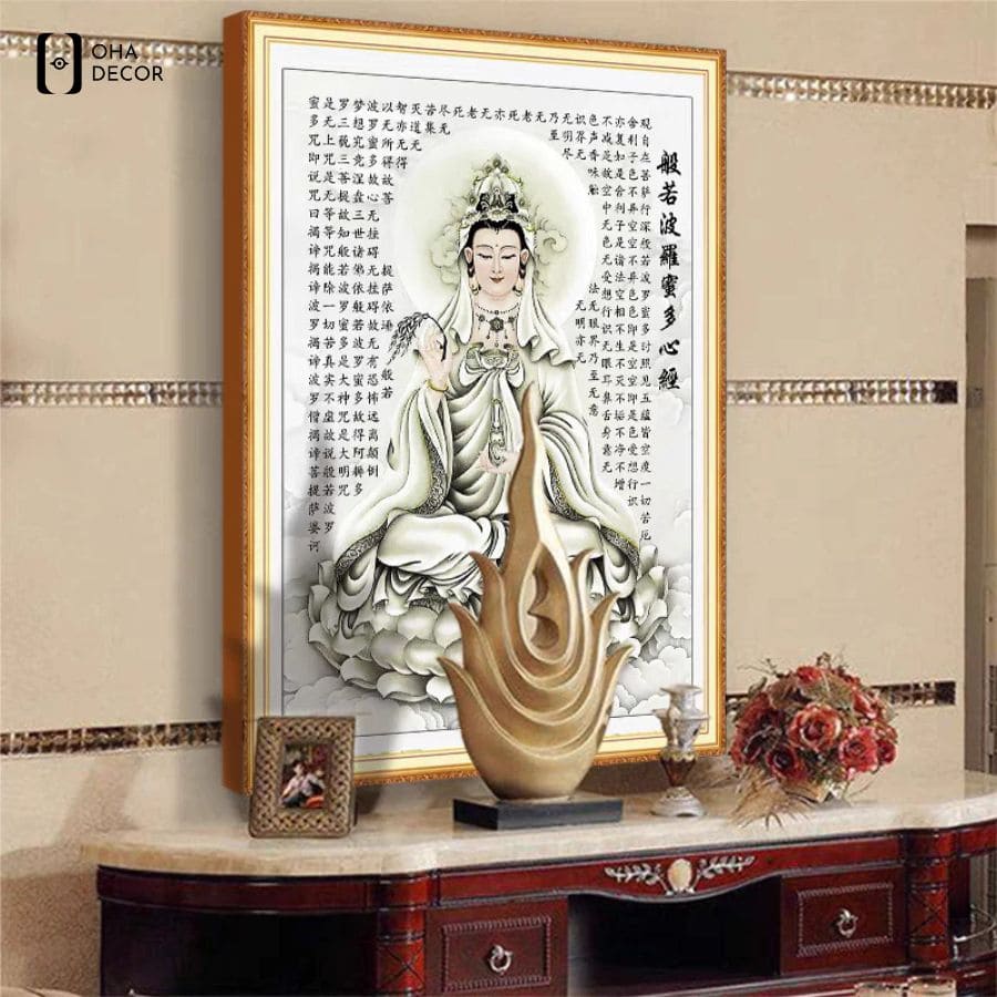 Treo tranh phật cổ xưa tráng gương phòng thờ tại vách hậu giúp kiến tạo thế tựa vững chãi và trang nghiêm