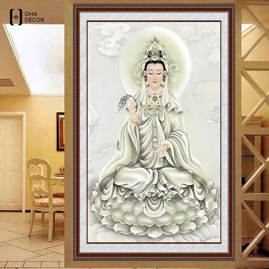 Bề mặt láng mịn của tranh phật cổ xưa tráng gương phòng thờ giúp chống bám bụi bẩn và dễ dàng vệ sinh
