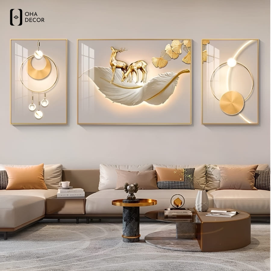 Bí Quyết Sở Hữu Bộ 3 Tranh Tráng Gương Cao Cấp Phòng Khách An Giang Đột Phá Thẩm Mỹ 5 Ánh sáng đèn phù hợp giúp làm nổi bật bộ 3 tranh tráng gương cao cấp phòng khách an giang